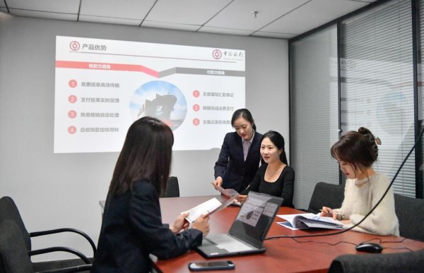 策略盈 蹲点日记：头部航运企业为何聚集此地？