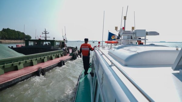 世纪汇通 水陆联动织密“进博防线”：上海警方筑牢入沪安全屏障